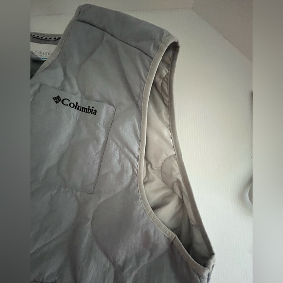 Columbia Water-Repellent Wind-Resistant Quilted Insulated Light Weight Vest XXL - Picture 11 of 16